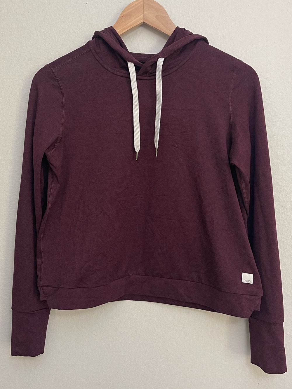 Vuori Woman’s Halo Essential Hoodie size Small Athleisure Loungewear